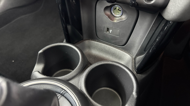 MINI Hatchback 1.5 Cooper Exclusive II 3dr Petrol Hatchback